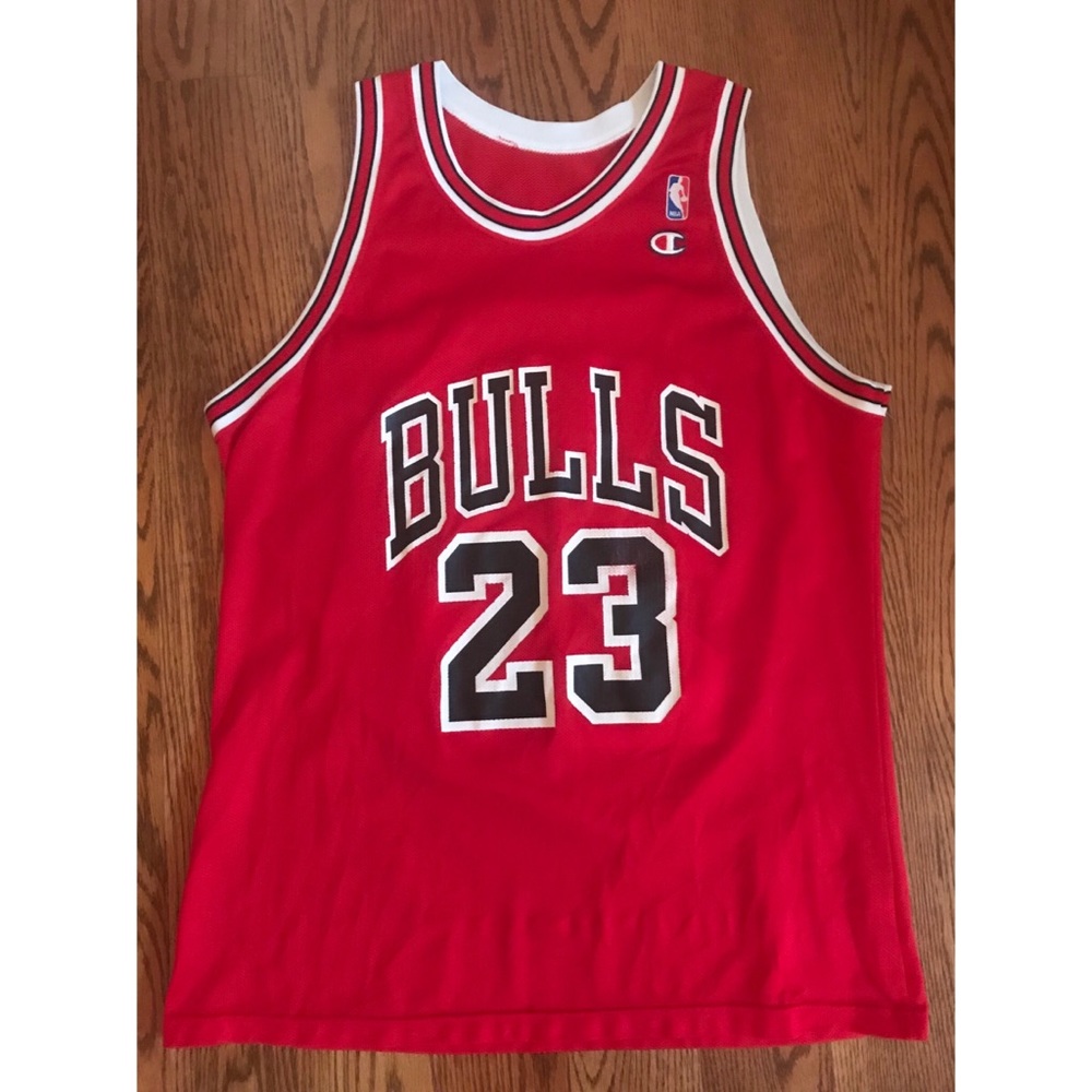 VTG Michael Jordan Bulls #23 champion jersey 44 48